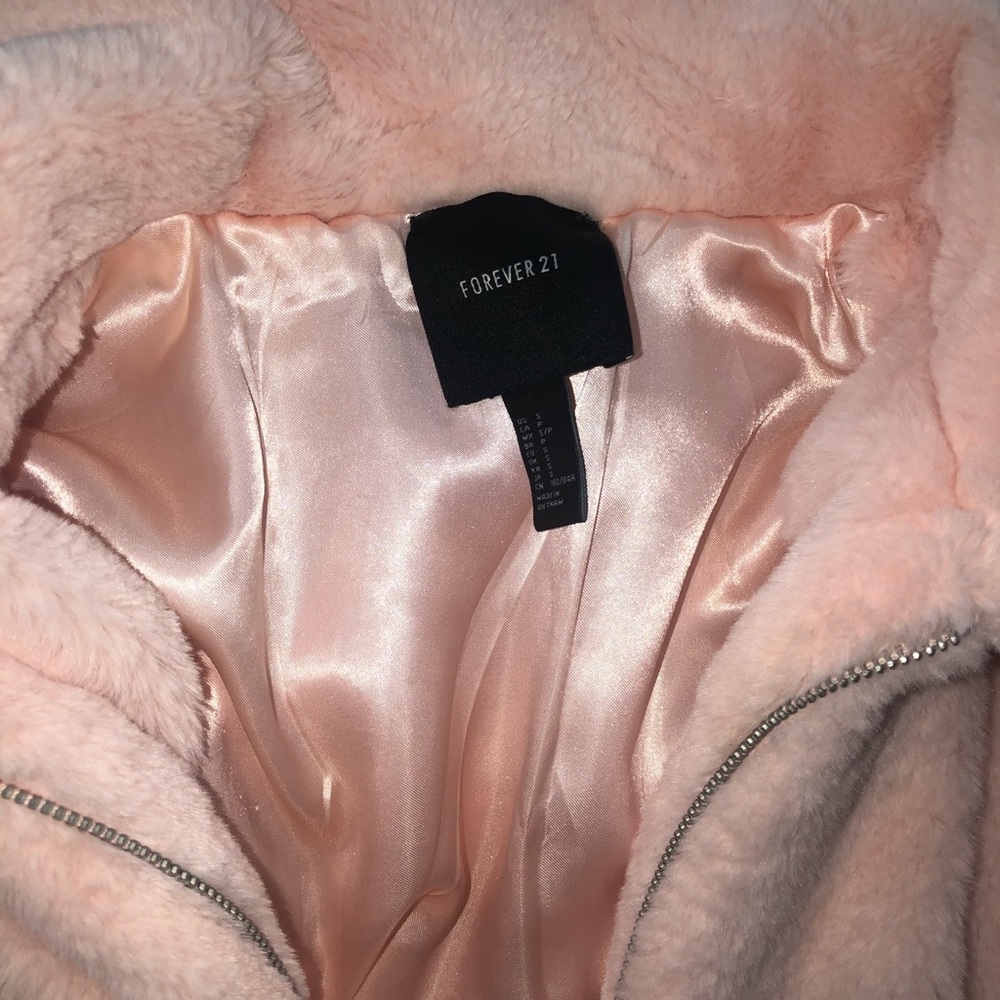 Fuzzy jacket - Picture 3 of 4